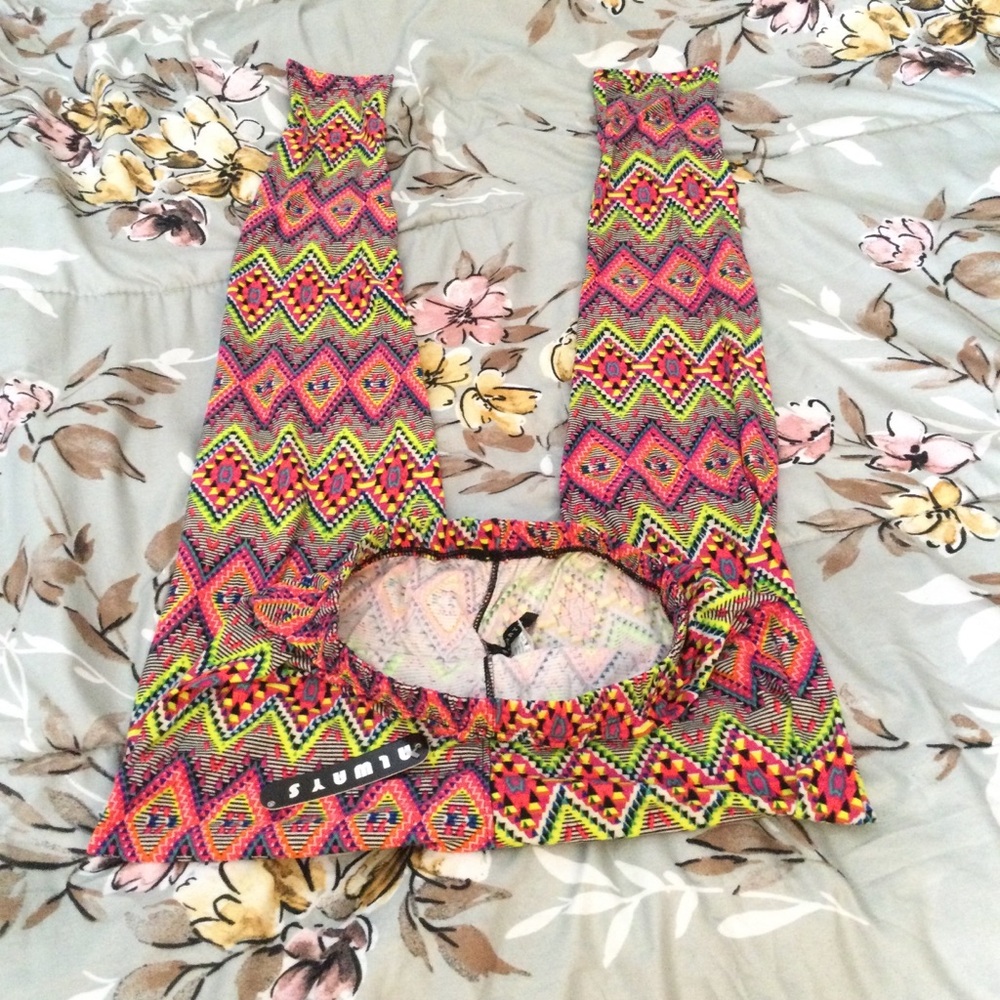 Womens Always Pink and Red Chevron Leggings. New - Picture 6 of 13